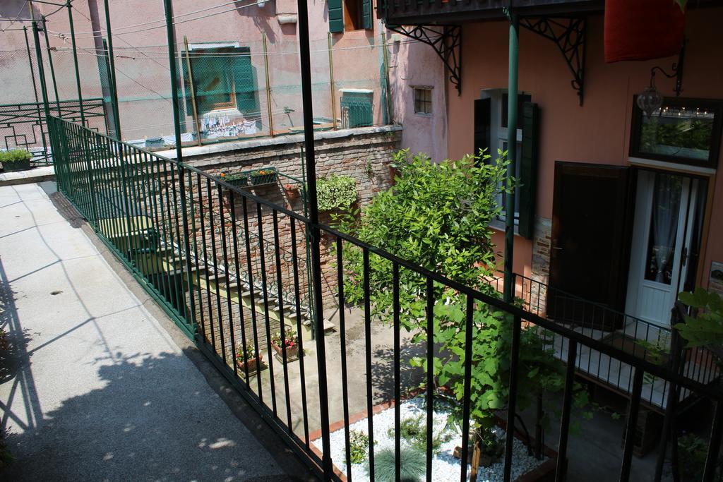 San Giacomo Apartment Венеция Стая снимка